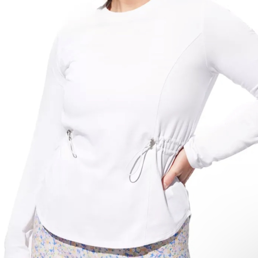 Woman’s medium devotion pullover NWT by Venus Williams